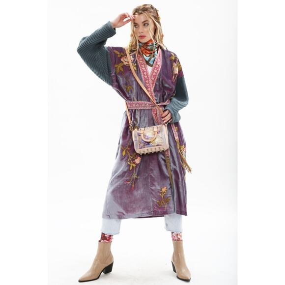 SOLD Aratta Grape Jam Size Large Something Magical Velvet Coat - Picture 6 of 8